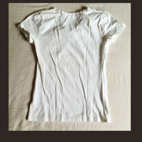 White roses t-shirt. Size 14 (142-151cm) - Picture 4 of 4